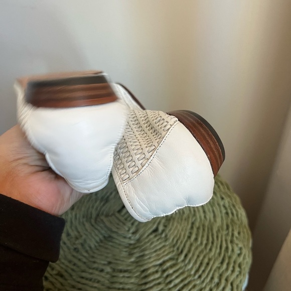 COLE HAAN Resort Murano Sandstone Leather Woven Slip-on Flats Size 7.5 - Picture 8 of 11